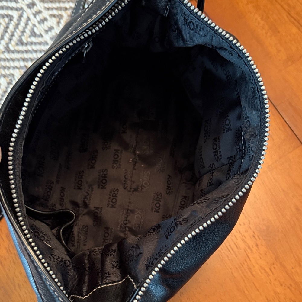 Michael Kors Black Leather Studded Shoulder Bag - Picture 8 of 10